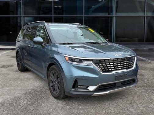 2023 Kia Carnival SX