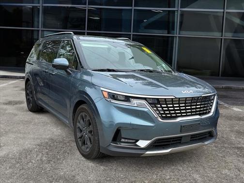 2023 Kia Carnival SX