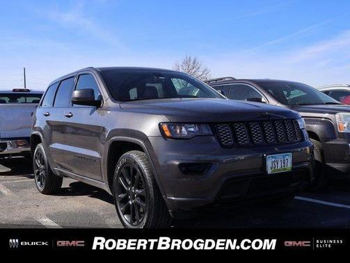 2020 Jeep Grand Cherokee Laredo