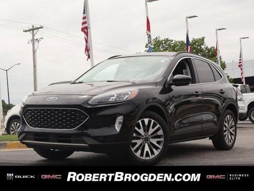 Black Metallic 2022 Ford Escape Titanium