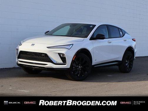 Summit White 2026 Buick Envista Sport Touring SUV