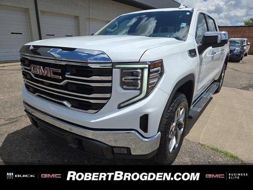 Summit White 2026 GMC Sierra 1500 SLT