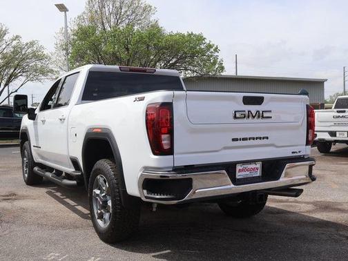 Summit White 2026 GMC Sierra 2500 SLE