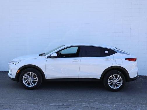 Summit White 2026 Buick Envista Preferred