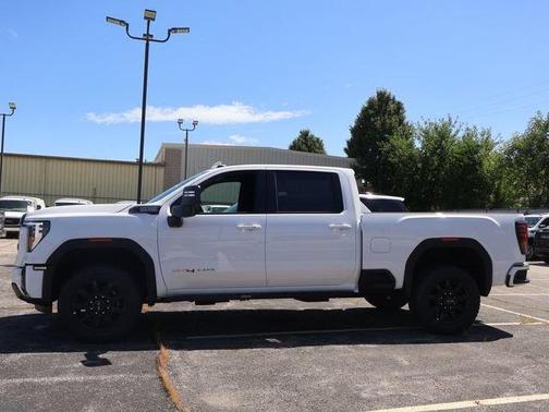 Summit White 2026 GMC Sierra 2500 AT4