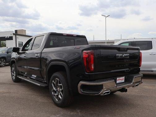 Onyx Black 2026 GMC Sierra 1500 SLT