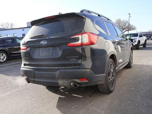 Crystal Black Silica 2023 Subaru Ascent Onyx Edition