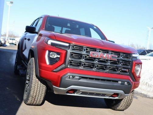2025 GMC Canyon AT4