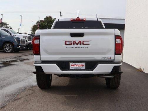 2026 GMC Canyon AT4