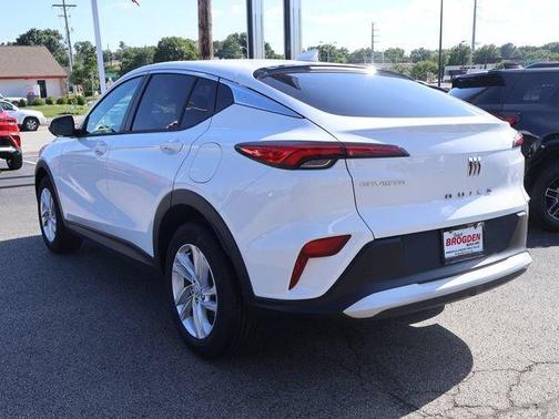 Summit White 2026 Buick Envista Preferred