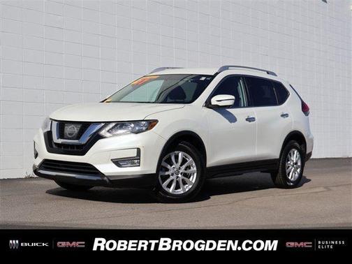2017 Nissan Rogue SV