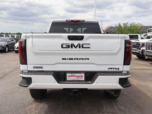 Summit White 2026 GMC Sierra 2500 AT4