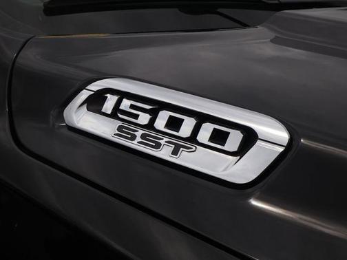 Diamond Black 2025 RAM 1500 Laramie