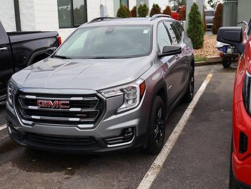 2024 GMC Terrain AT4