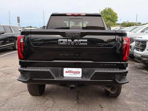Onyx Black 2026 GMC Sierra 2500 Denali Ultimate