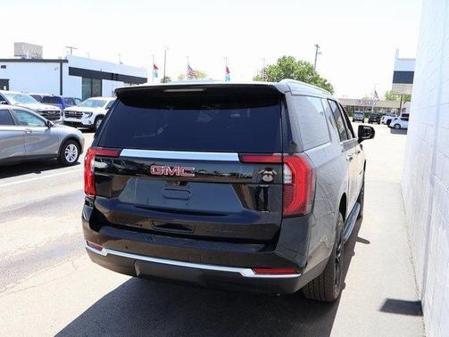 2025 GMC Yukon XL Elevation