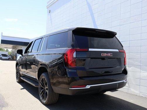 2025 GMC Yukon XL Elevation