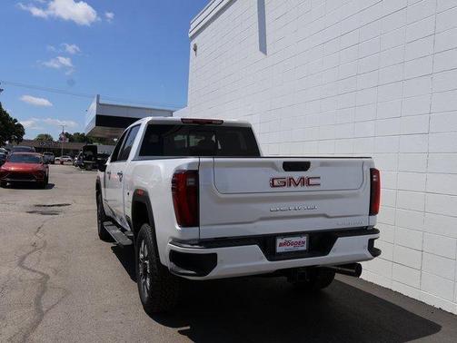 2025 GMC Sierra 2500 Denali
