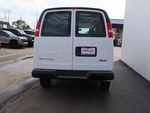 2025 GMC Savana 2500 Work Van