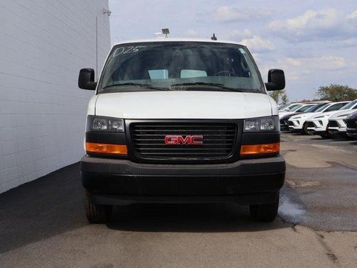 2025 GMC Savana 2500 Work Van