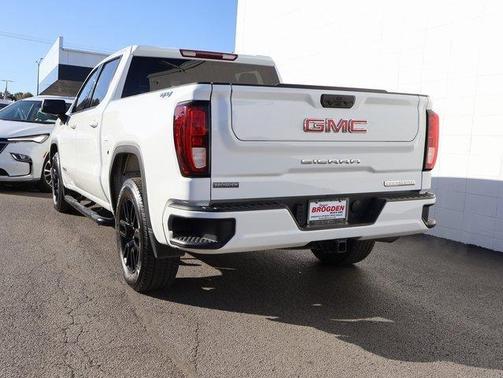 2022 GMC Sierra 1500 Elevation