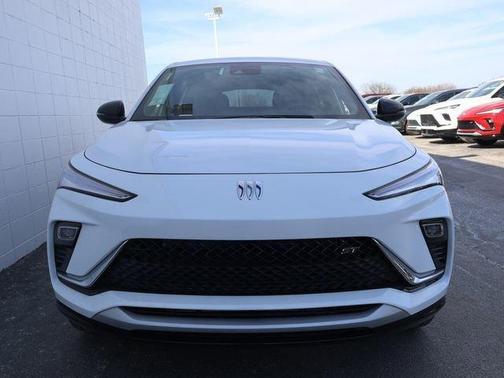 Summit White 2026 Buick Envista Sport Touring