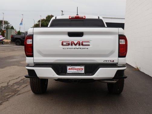 2026 GMC Canyon AT4