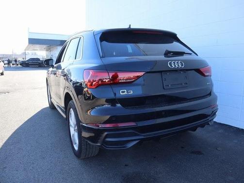 2021 Audi Q3 45 S line Premium