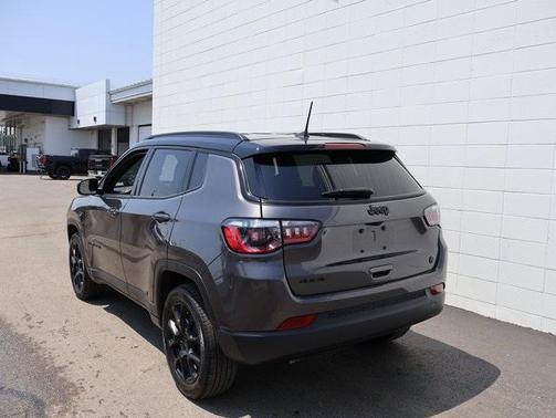 2023 Jeep Compass Altitude