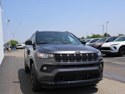 2023 Jeep Compass Altitude