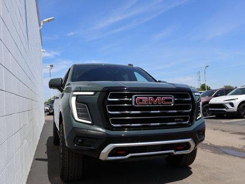 2025 GMC Yukon AT4