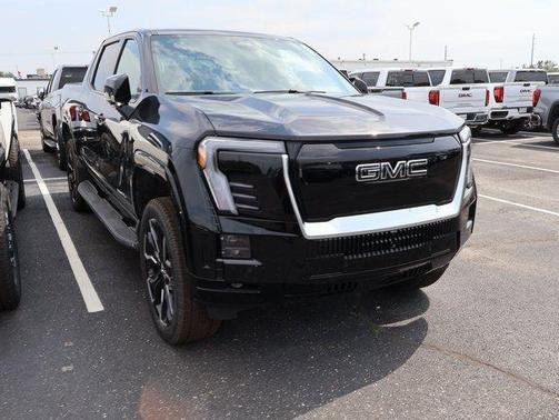 2025 GMC Sierra EV Denali