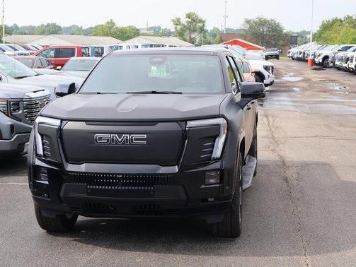 2025 GMC Sierra EV Denali