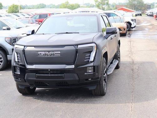 2025 GMC Sierra EV Denali
