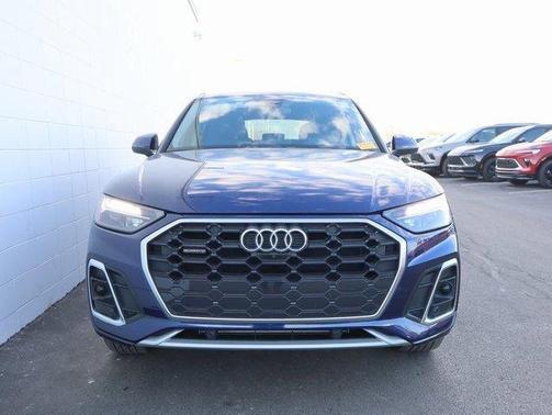 2024 Audi Q5 45 S line quattro Premium
