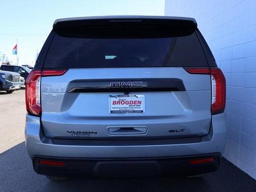 2024 GMC Yukon SLT