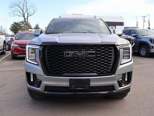 2024 GMC Yukon SLT