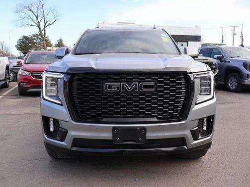 2024 GMC Yukon SLT