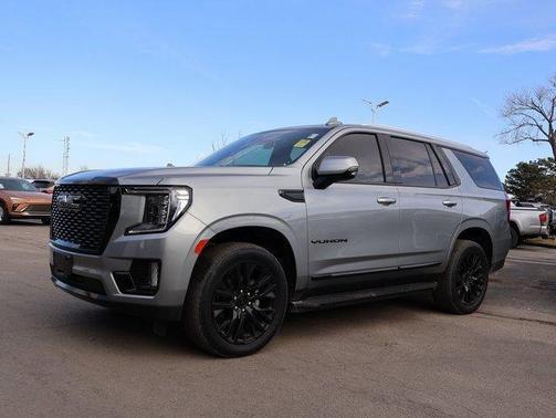 2024 GMC Yukon SLT