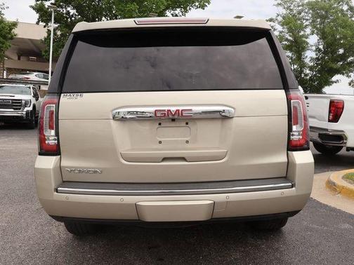 Sparkling Silver Metallic 2017 GMC Yukon Denali