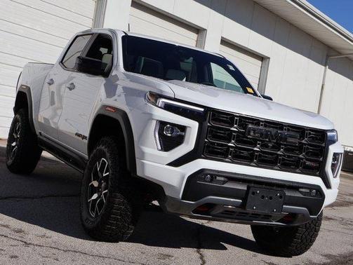 2025 GMC Canyon AT4