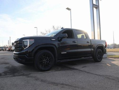 2025 GMC Sierra 1500 Elevation