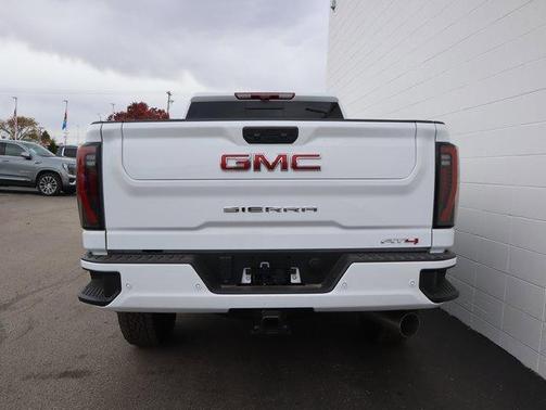 2026 GMC Sierra 2500 AT4