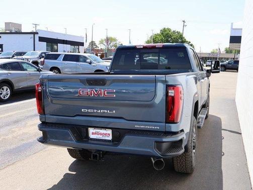 2025 GMC Sierra 2500 Denali