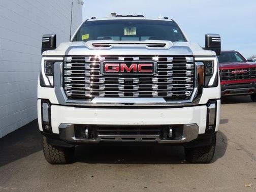 2024 GMC Sierra 2500 Denali