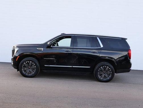 2025 GMC Yukon Elevation