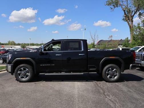 Onyx Black 2026 GMC Sierra 2500 SLT