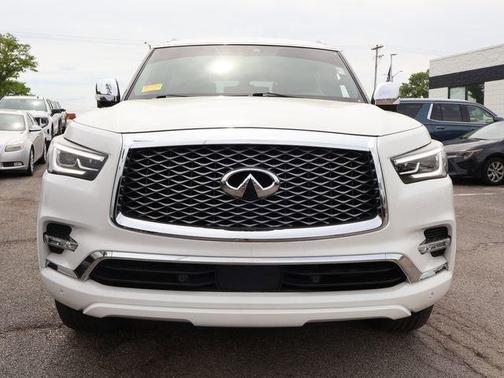 Moonstone White 2023 INFINITI QX80 SENSORY