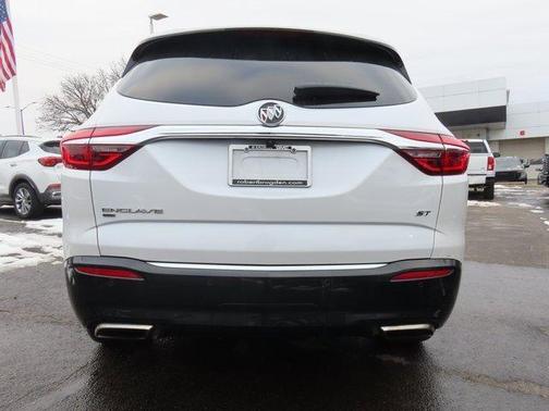 2020 Buick Enclave Essence