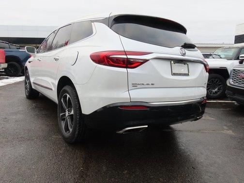 2020 Buick Enclave Essence